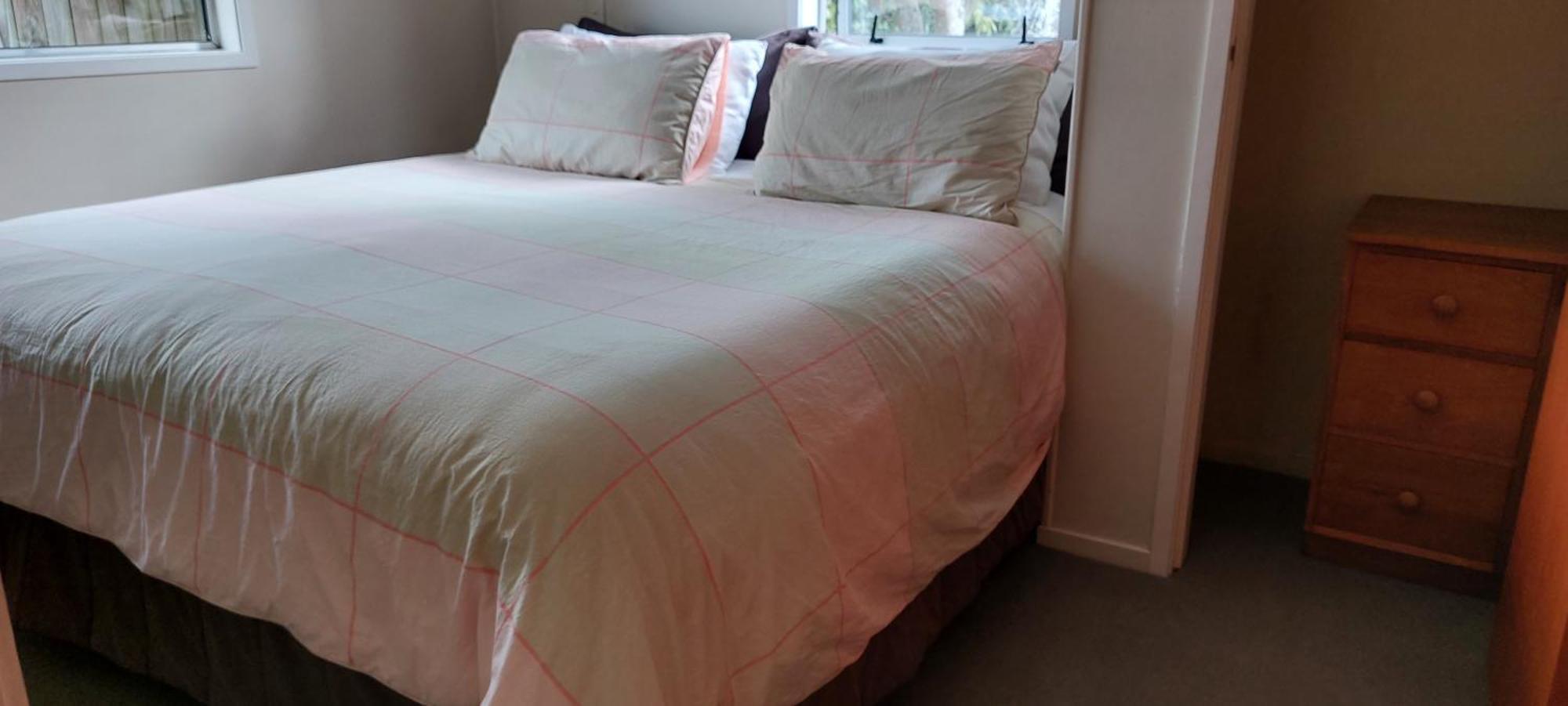 Bed And Breakfast Happy Home Taupo Accommodation Buitenkant foto