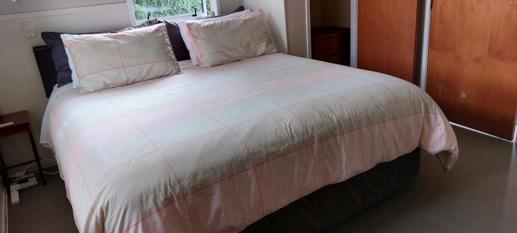 Bed And Breakfast Happy Home Taupo Accommodation Buitenkant foto