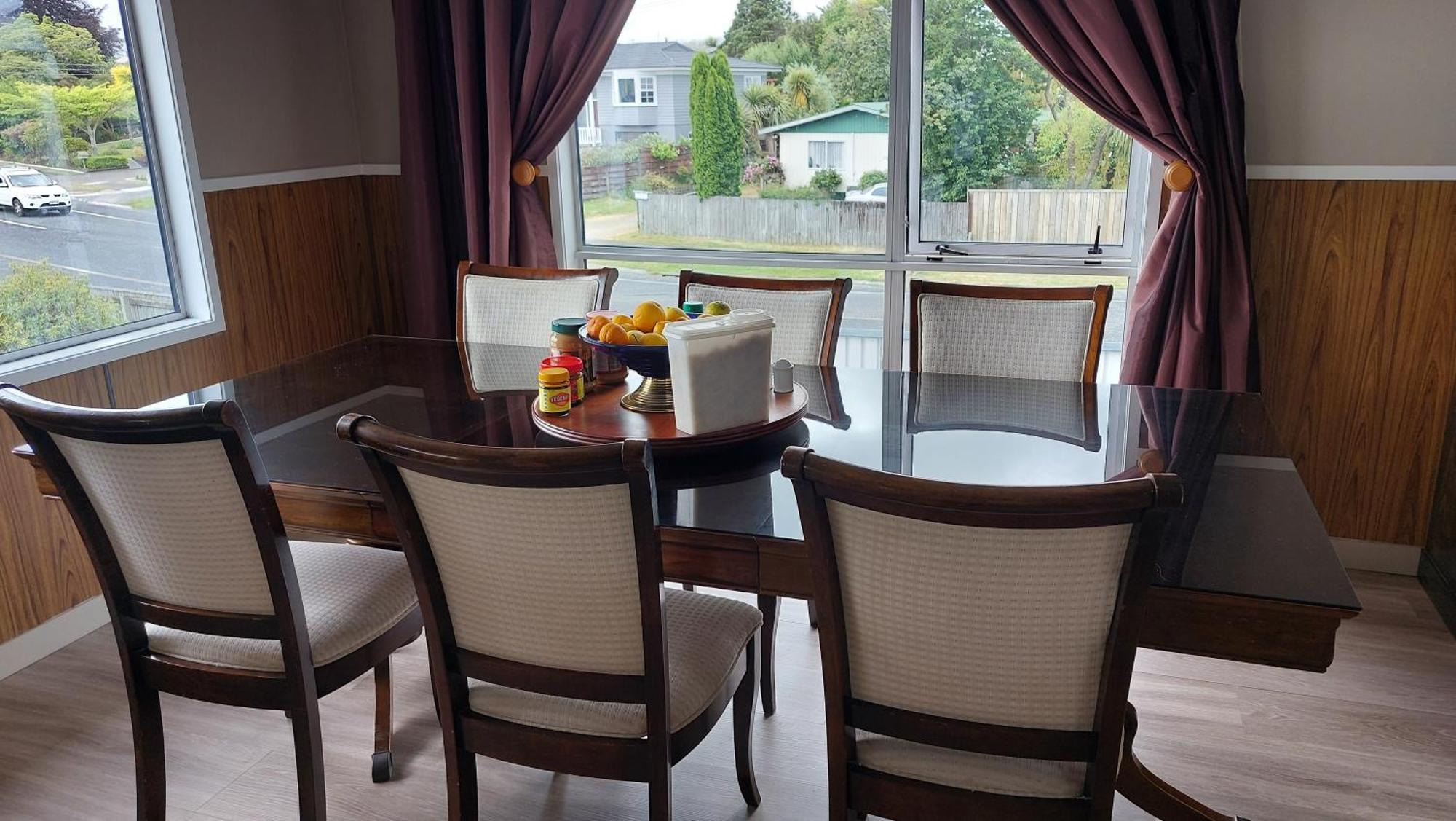 Bed And Breakfast Happy Home Taupo Accommodation Buitenkant foto