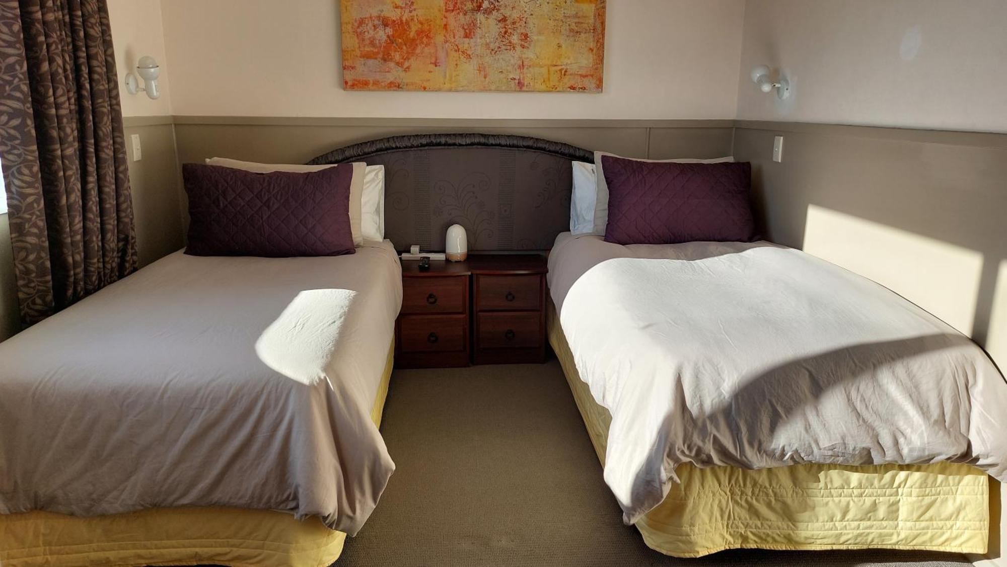 Bed And Breakfast Happy Home Taupo Accommodation Buitenkant foto