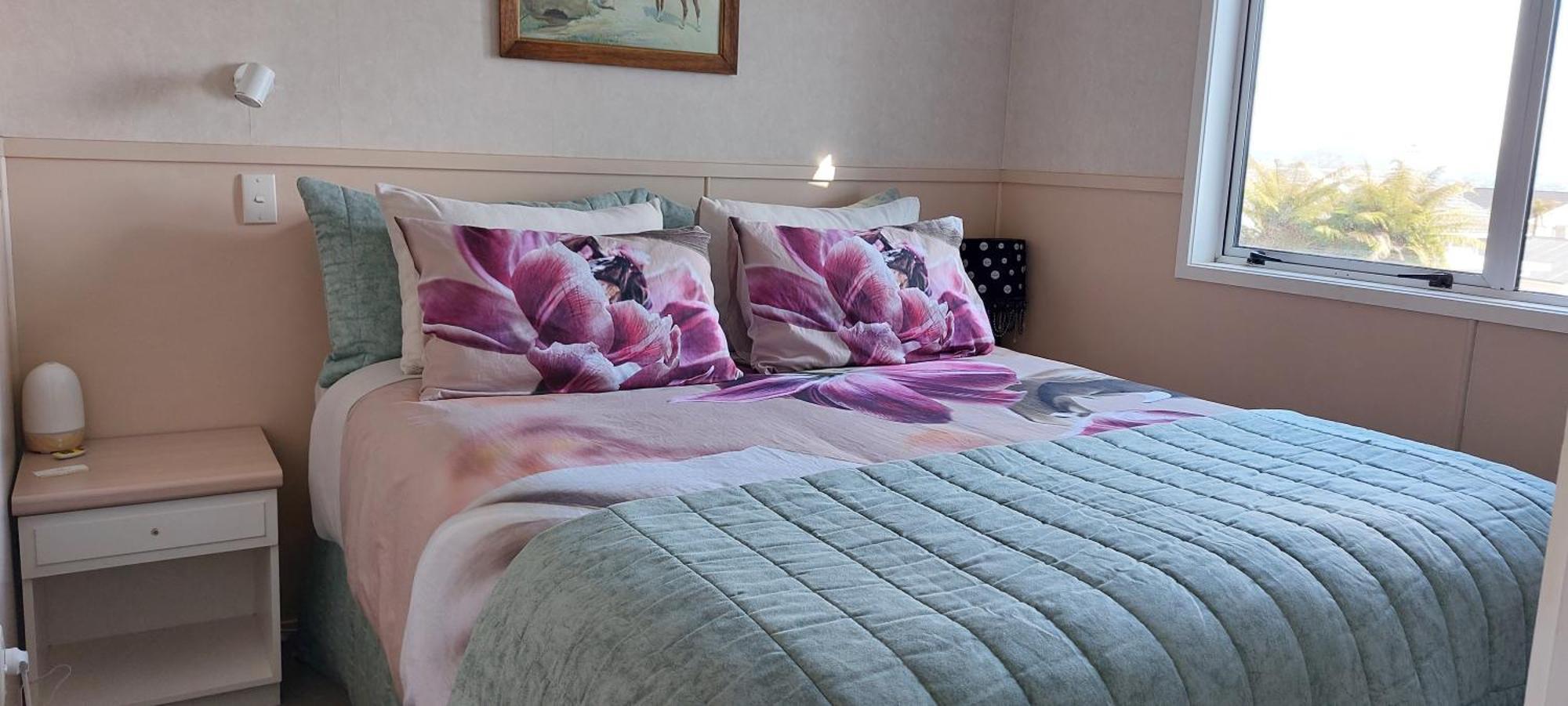 Bed And Breakfast Happy Home Taupo Accommodation Buitenkant foto