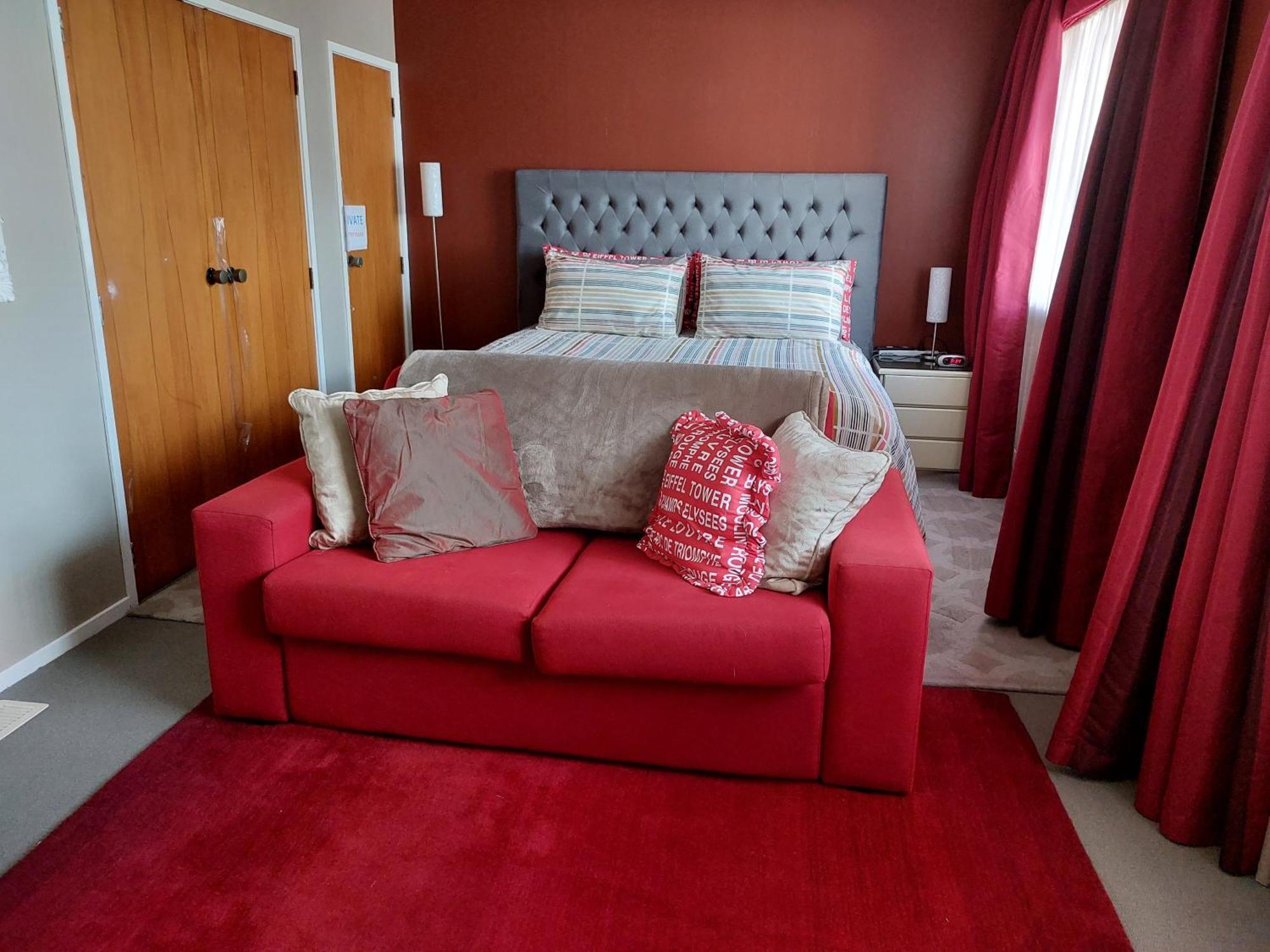 Bed And Breakfast Happy Home Taupo Accommodation Buitenkant foto